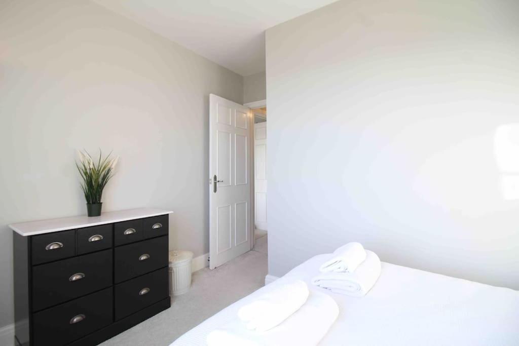 בריסטול Beautiful Top Floor Clifton Apartment מראה חיצוני תמונה