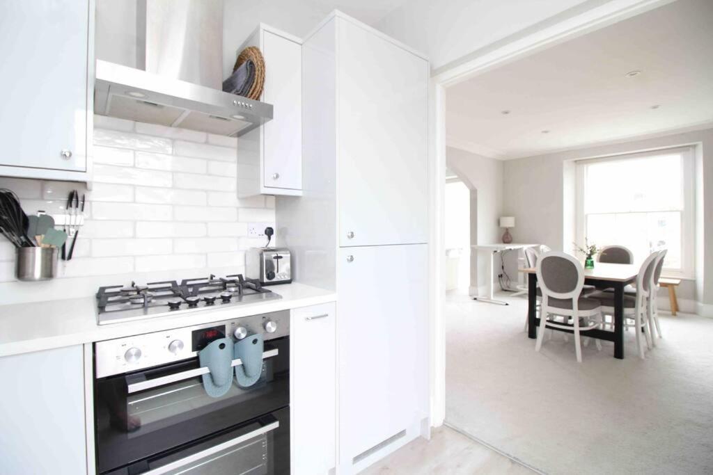 בריסטול Beautiful Top Floor Clifton Apartment מראה חיצוני תמונה
