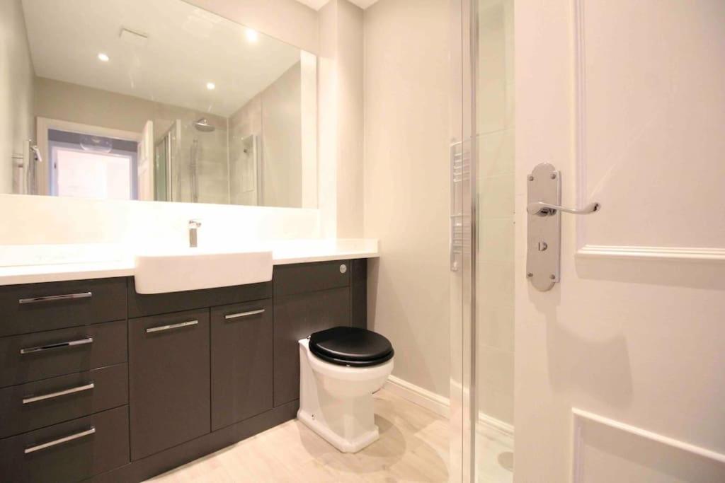 בריסטול Beautiful Top Floor Clifton Apartment מראה חיצוני תמונה